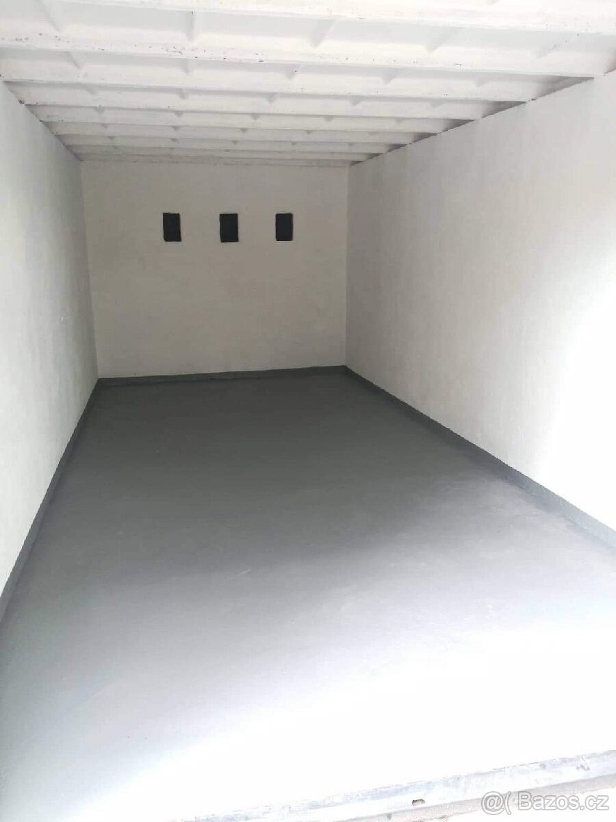 Pronájem garáž - Hradec Králové, 500 12, 18 m²
