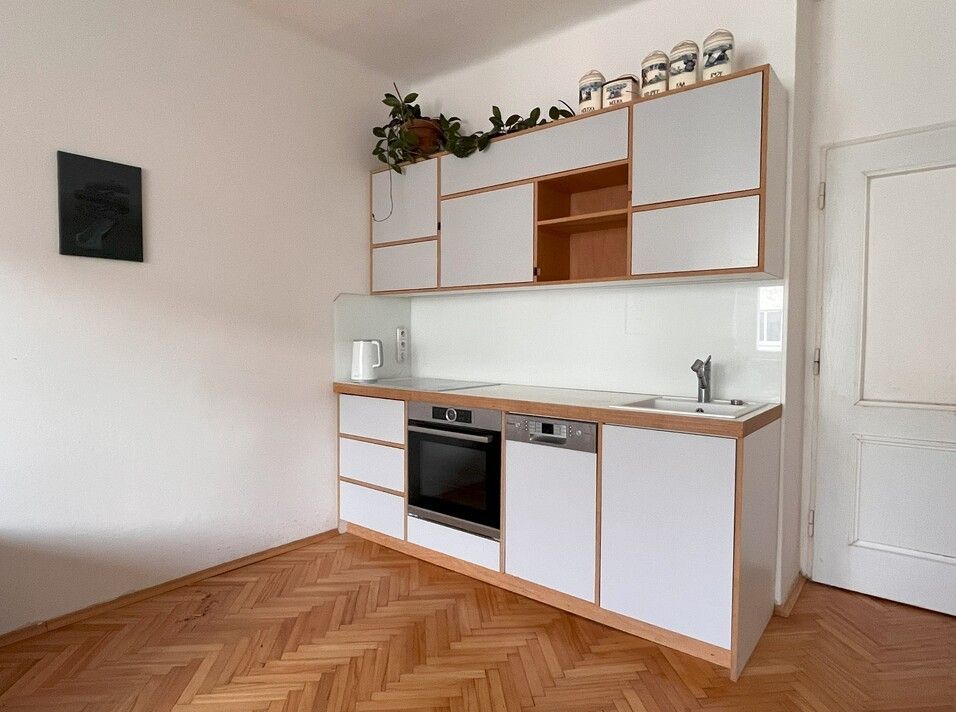 Prodej byt 2+kk - Šestidomí 750/5, Praha, 48 m²
