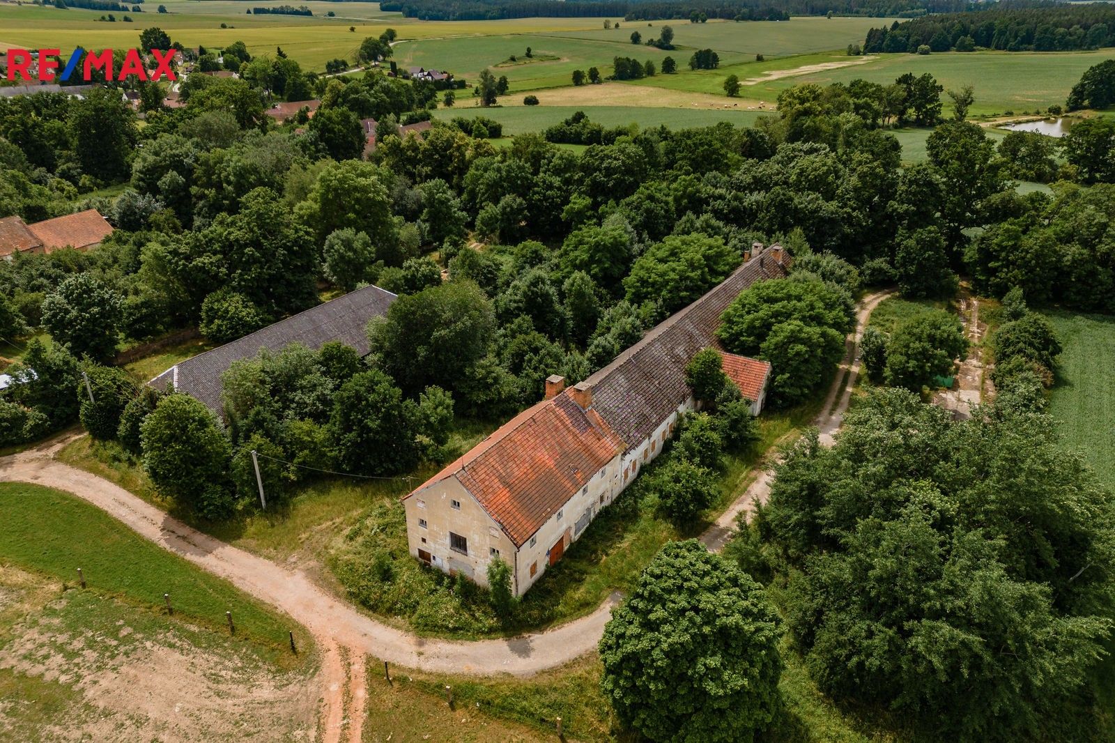 Zemědělské usedlosti, Dírná, 830 m²
