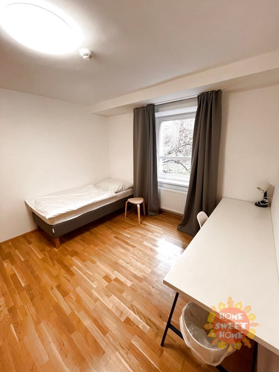 Pronájem byt - U průhonu, Praha, 14 m²