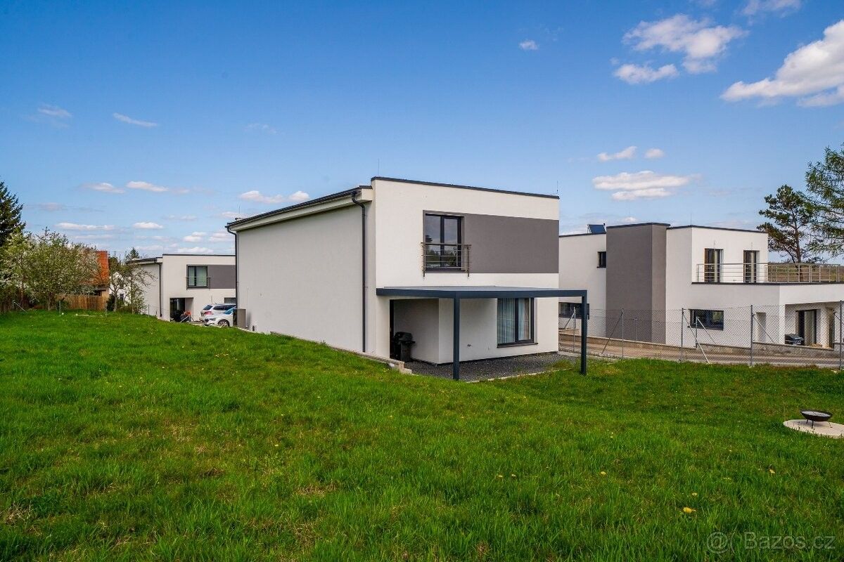 Prodej dům - Beroun, 266 01, 173 m²