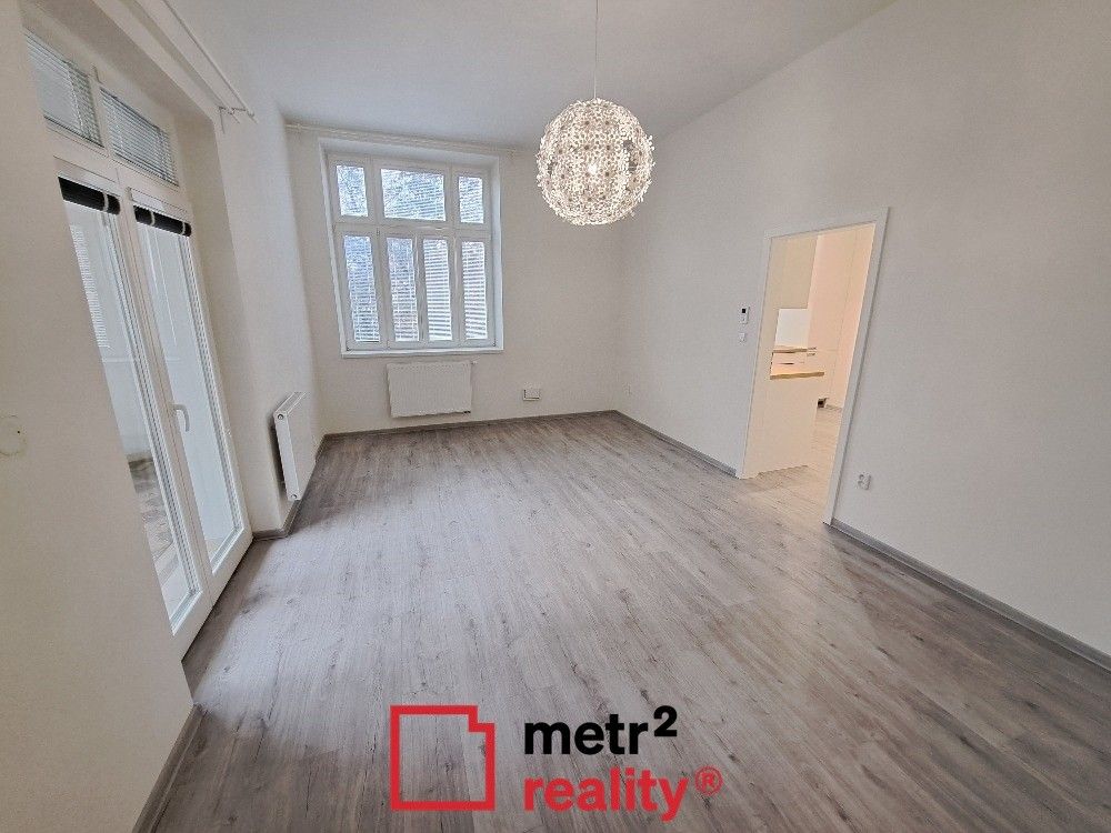 Pronájem byt 1+1 - Dobrovského, Olomouc, Česko, 47 m²