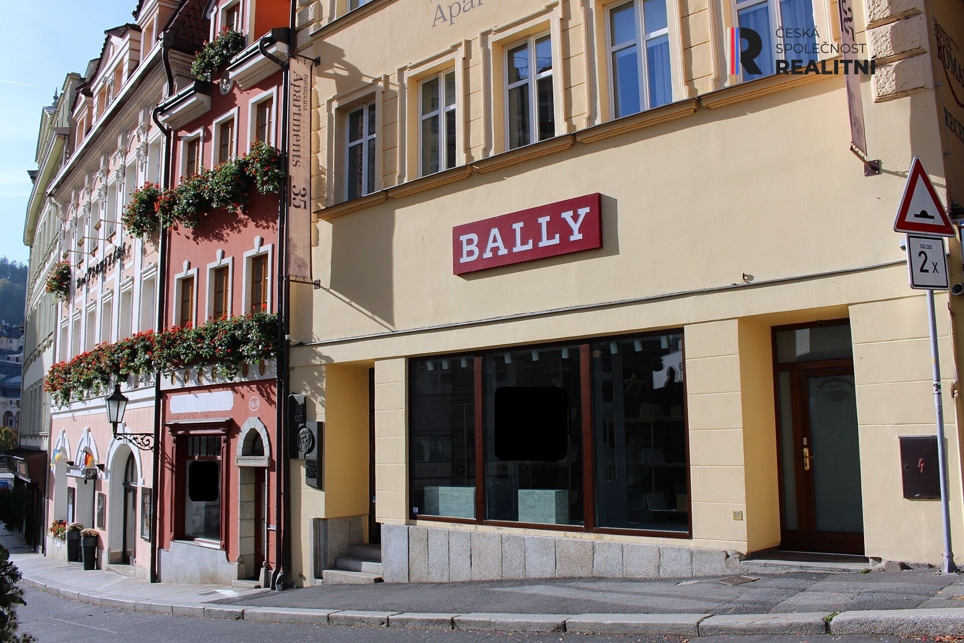 Pronájem obchodní prostory - Tržiště, Karlovy Vary, 66 m²