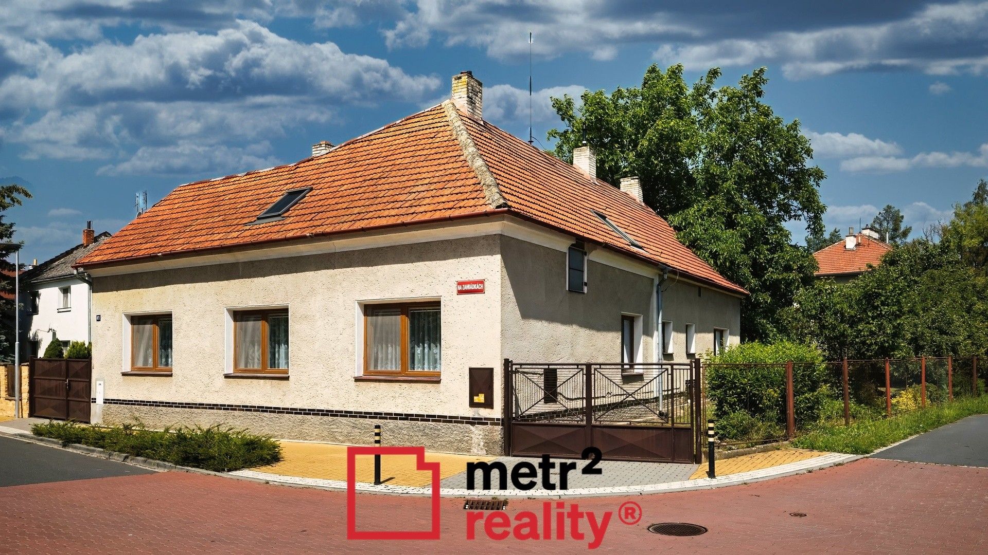 Prodej dům - Na zahrádkách, Bohuňovice, 382 m²