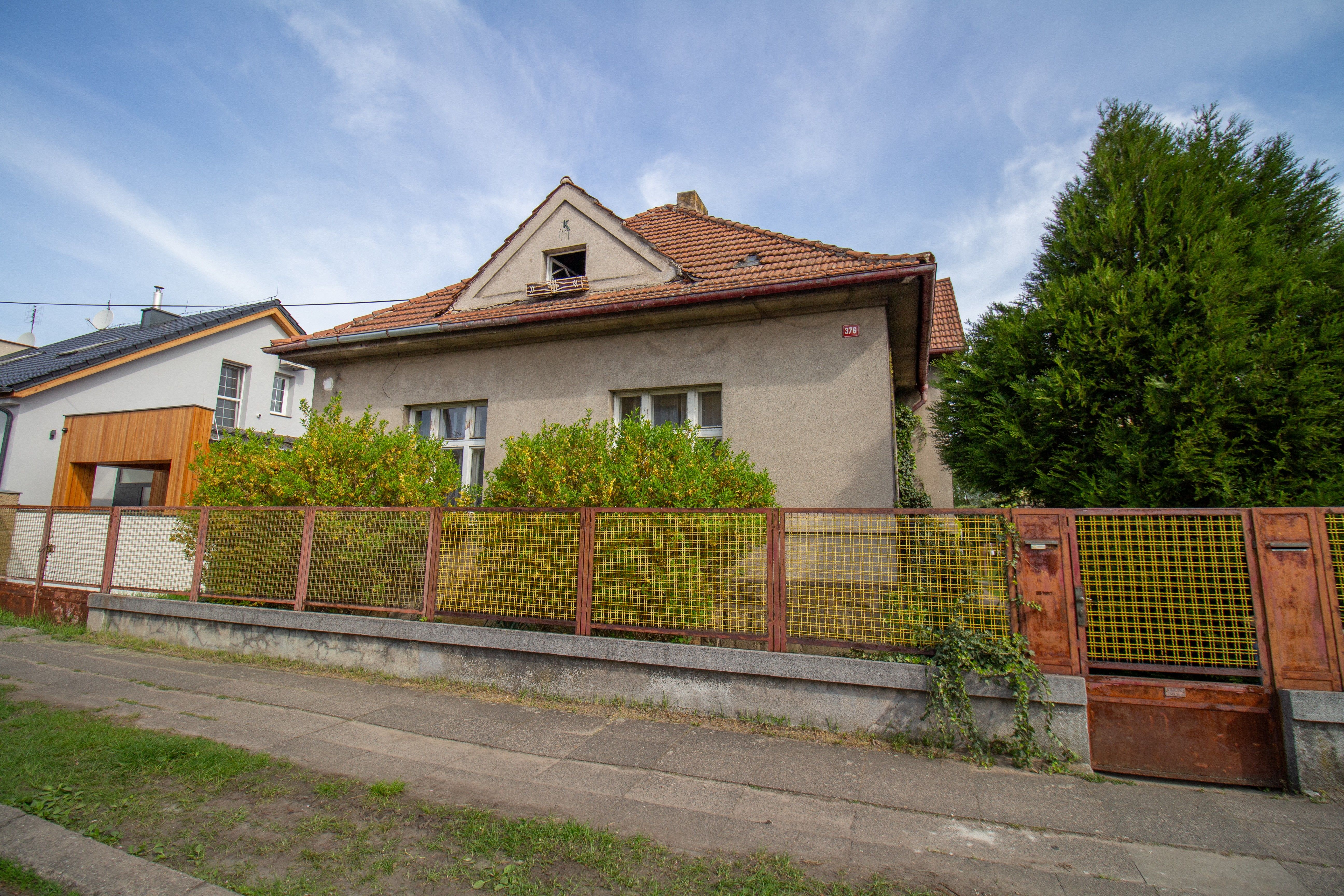 Prodej rodinný dům - Velký Osek, 120 m²