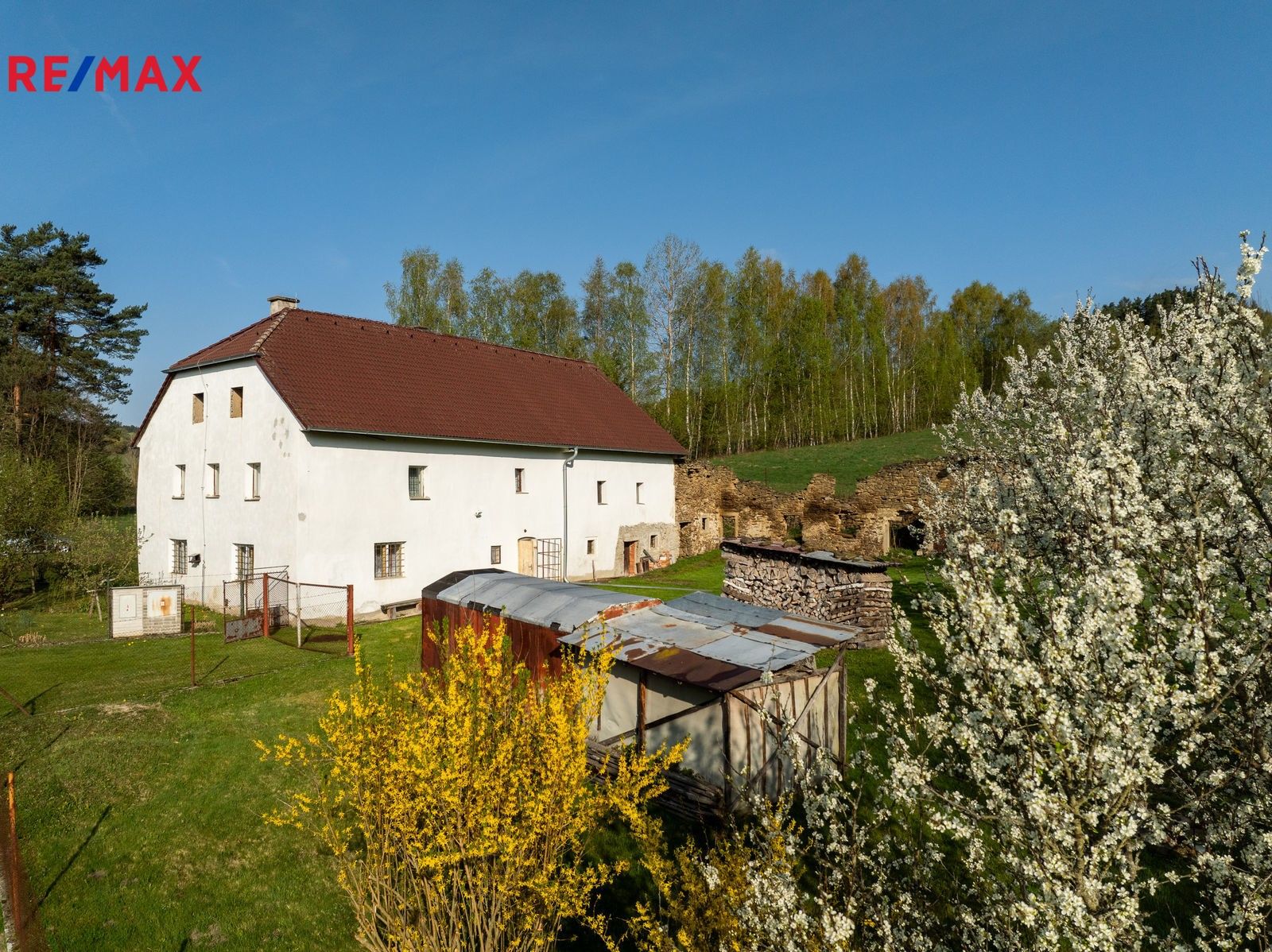 Prodej dům - Kyselov, Dolní Jílovice, Vyšší Brod, 400 m²
