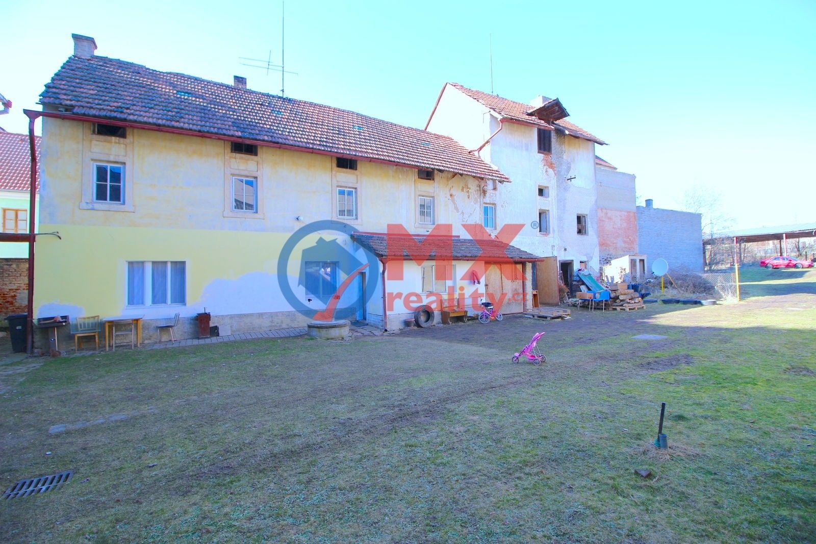 Prodej rodinný dům - Tyršova, Kněževes, 296 m²
