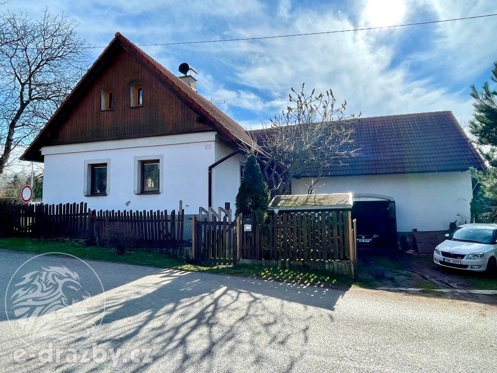 Rodinné domy, Velká Černoc, Měcholupy, 99 m²