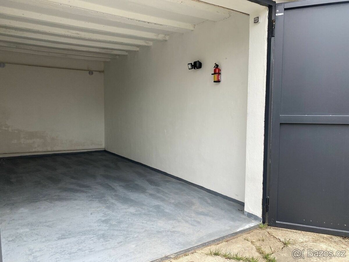 Pronájem garáž - Karviná, 734 01, 20 m²