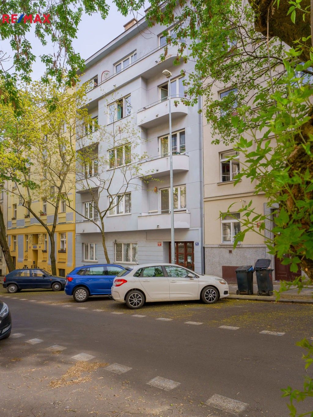 Pronájem byt 1+kk - Na Březince, Smíchov, Praha, Česko, 30 m²