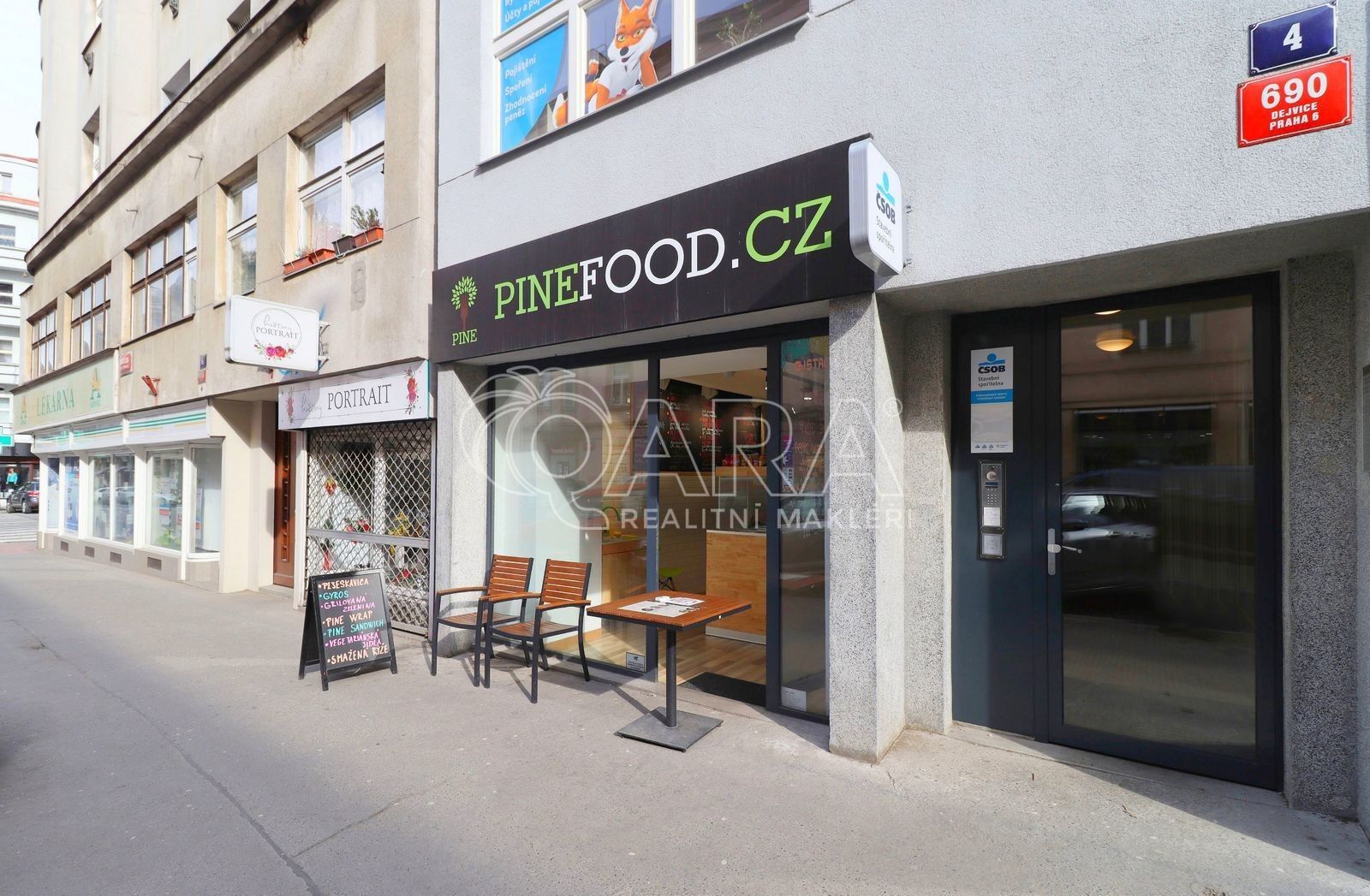 Restaurace, Na hutích, Praha, 44 m²