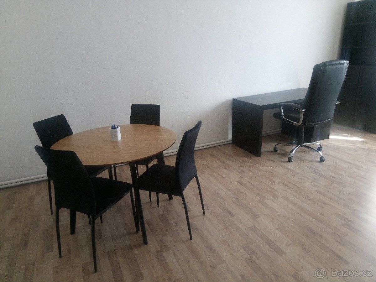 Kanceláře, Praha, 120 00, 21 m²