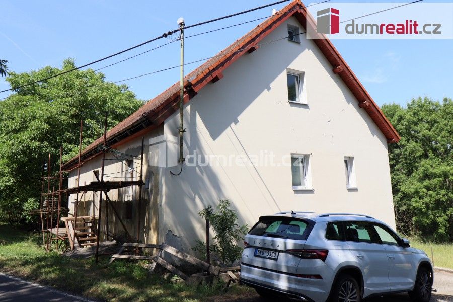Prodej rodinný dům - Stráň, Sadov, 245 m²