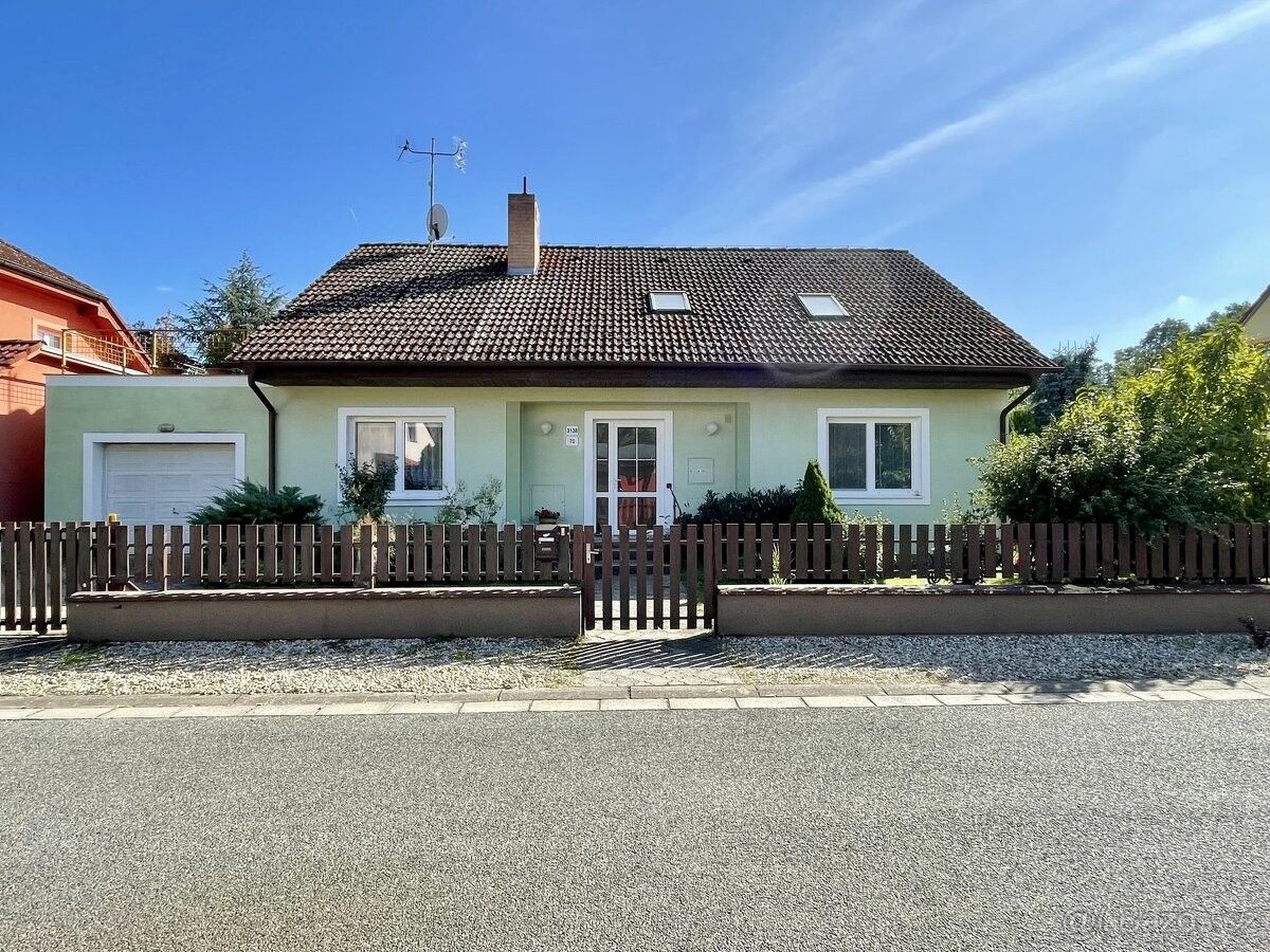 Prodej dům - Břeclav, 690 02, 275 m²