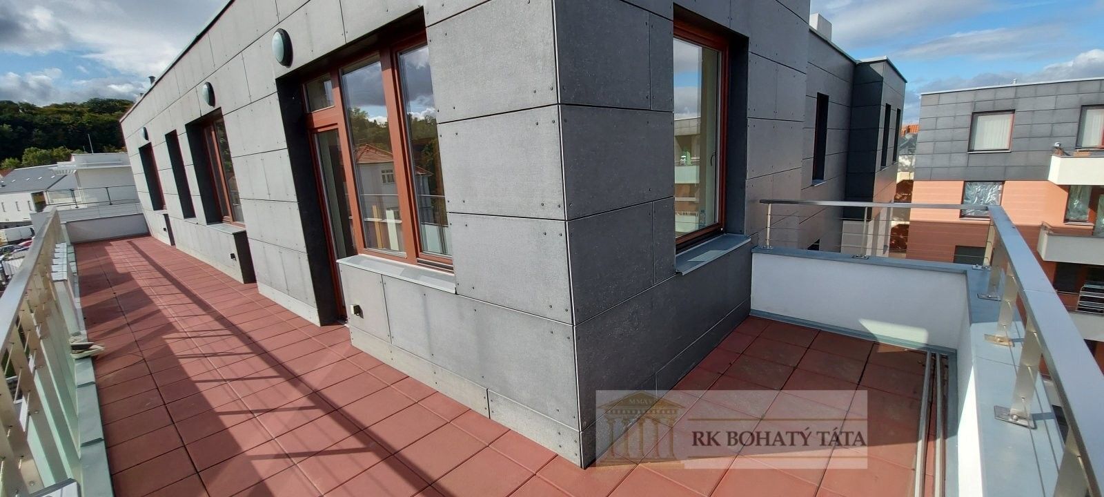 Pronájem byt 4+kk - Pod dvorem, Praha, 155 m²