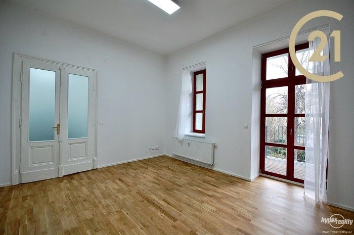 Prodej kancelář - Havlíčkova, Plzeň, Jižní Předměstí, 168 m²