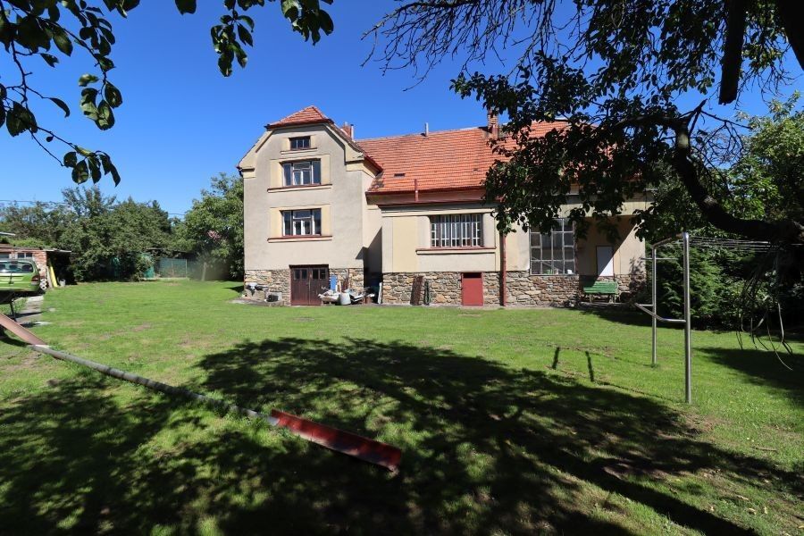 Prodej dům - Černíč, Hradešice, 250 m²