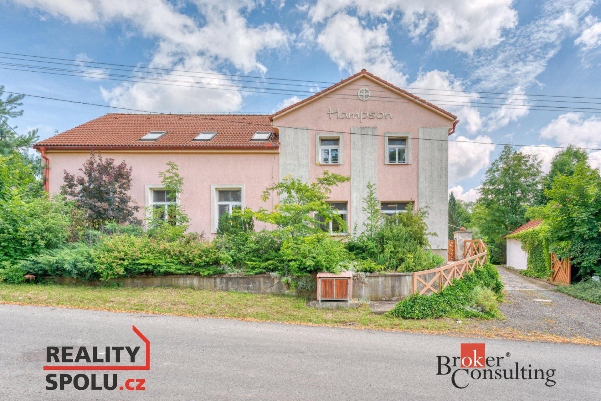 Prodej rodinný dům - Ptýrov, 852 m²