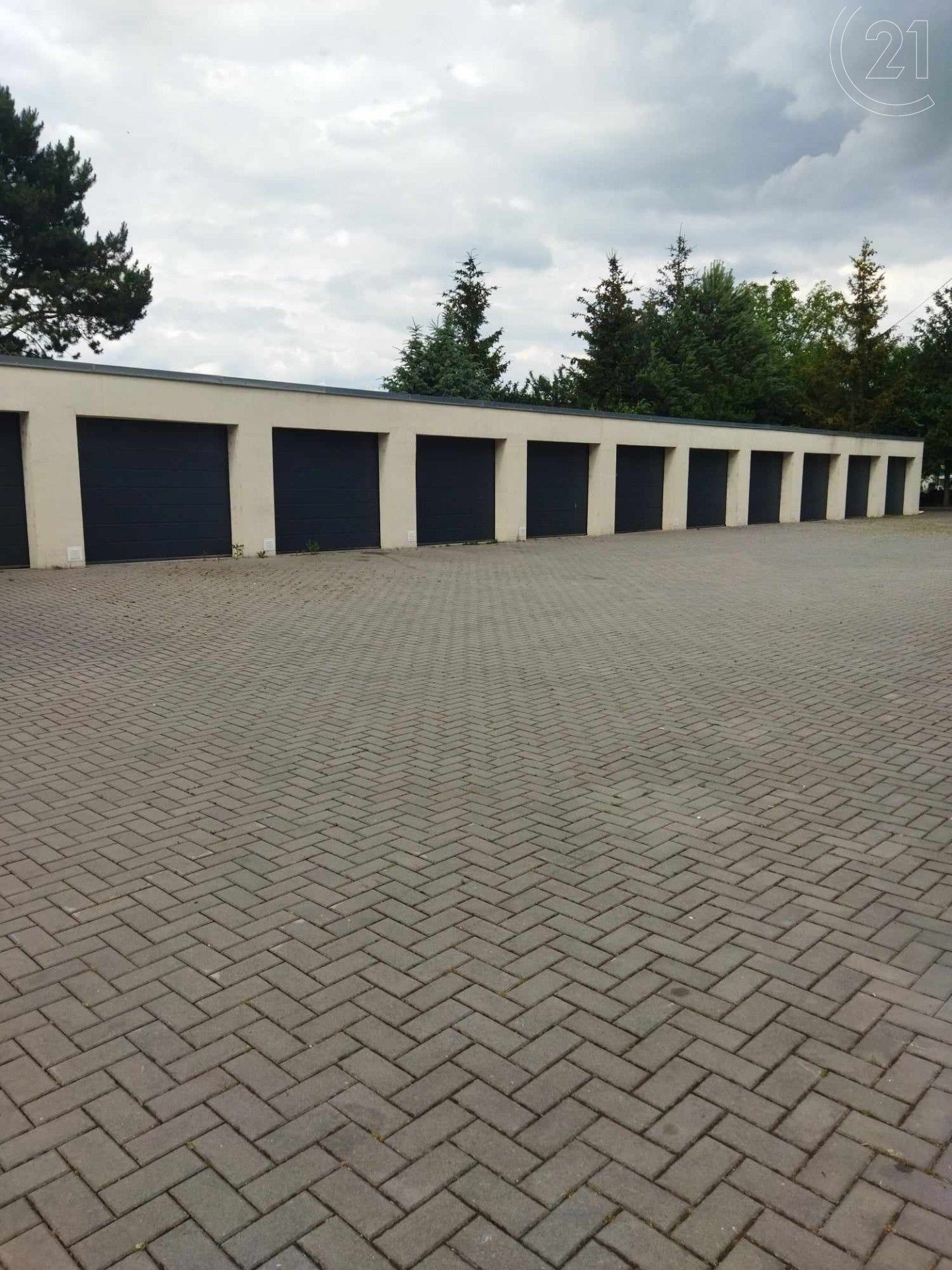 Prodej garáž - Bořenovská, Holešov, 16 m²