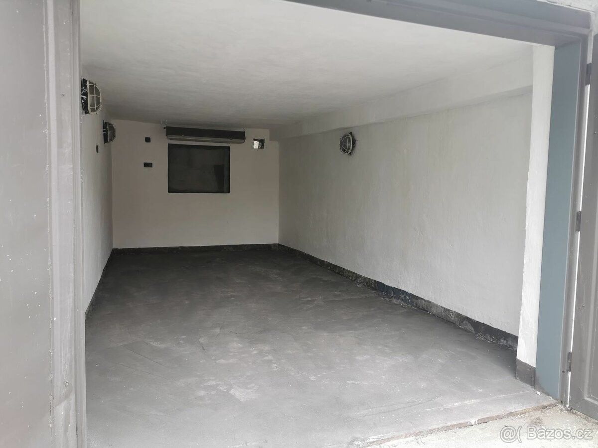 Prodej garáž - Orlová, 735 14, 22 m²