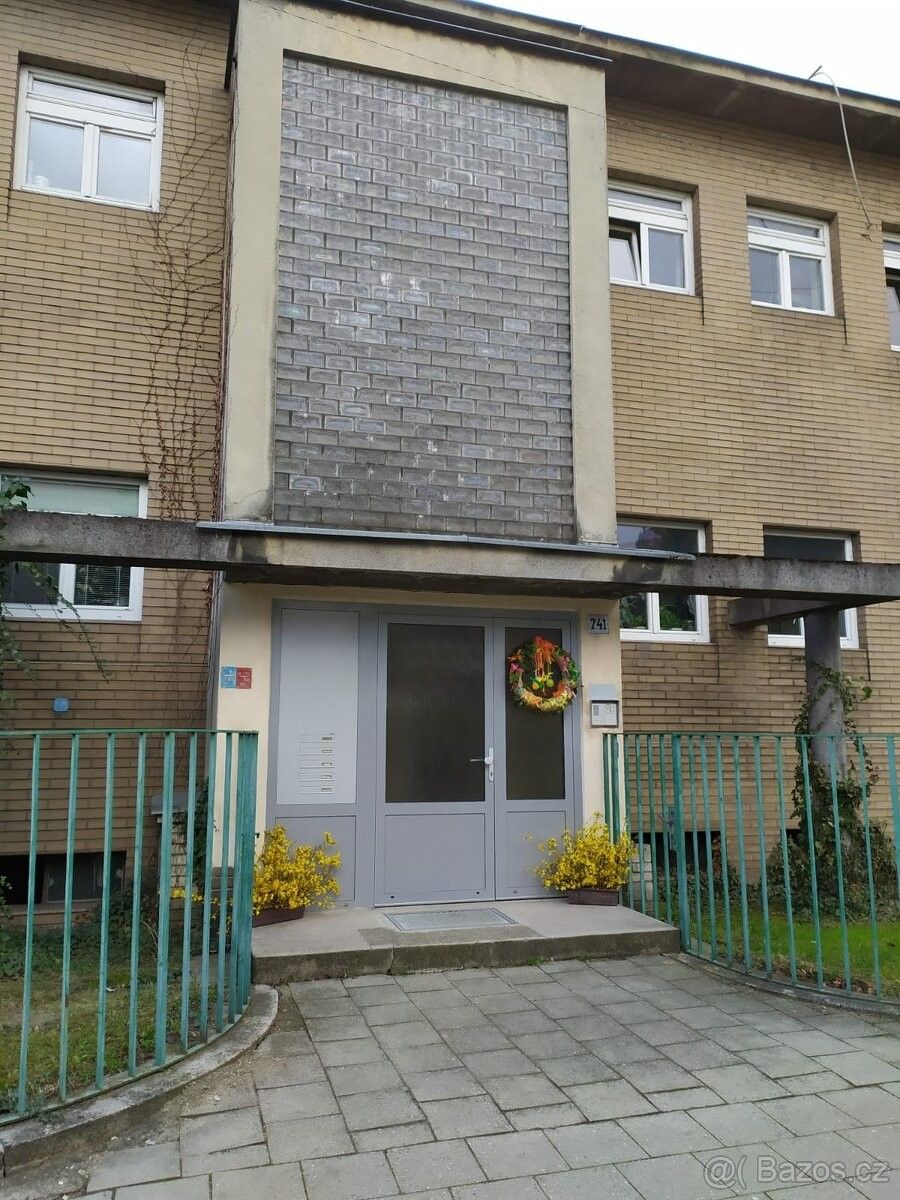 Pronájem byt 3+1 - Uherský Brod, 688 01, 8 m²