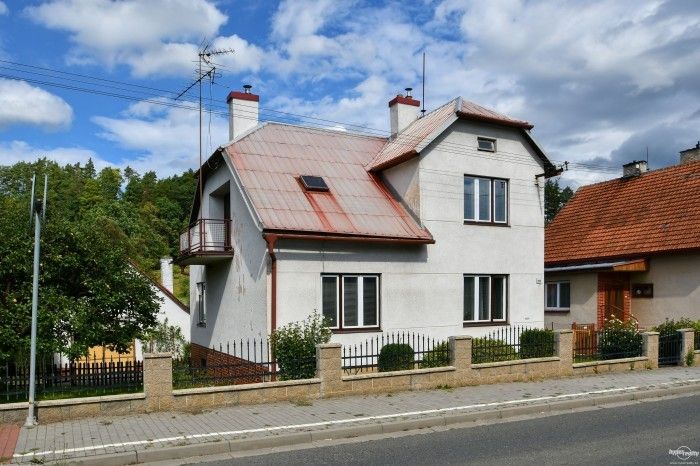 Prodej dům - Luhačovská, Slavičín, 190 m²