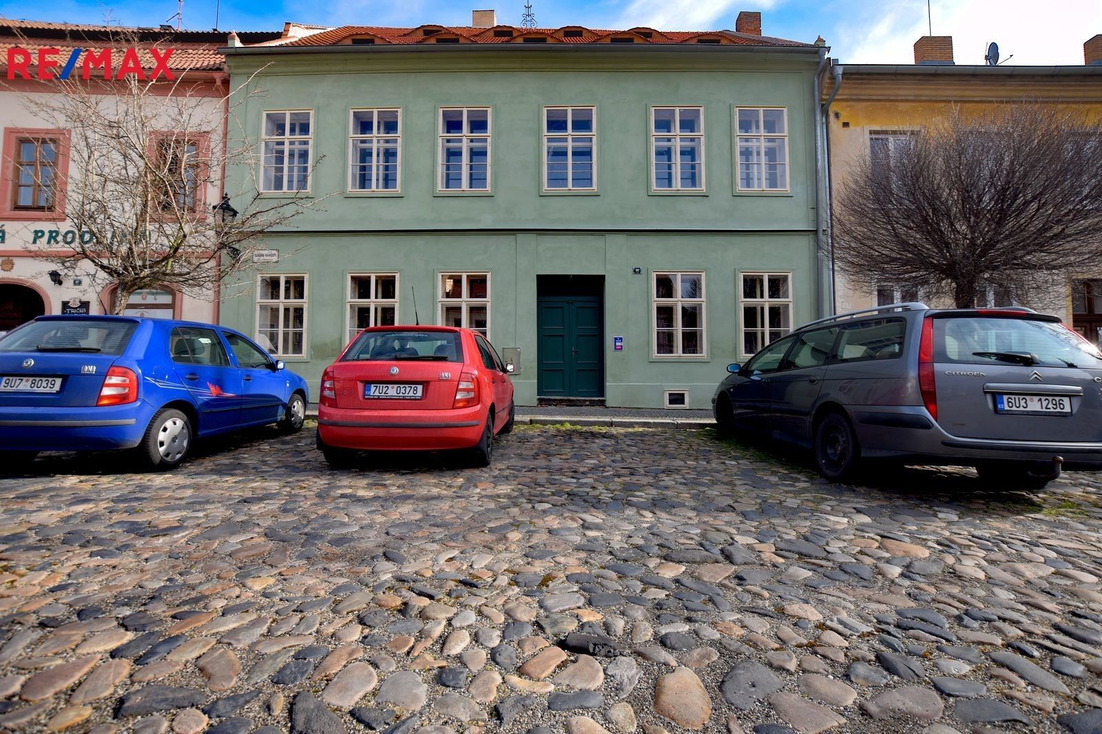 Prodej dům - Žižkovo náměstí, Žatec, 600 m²