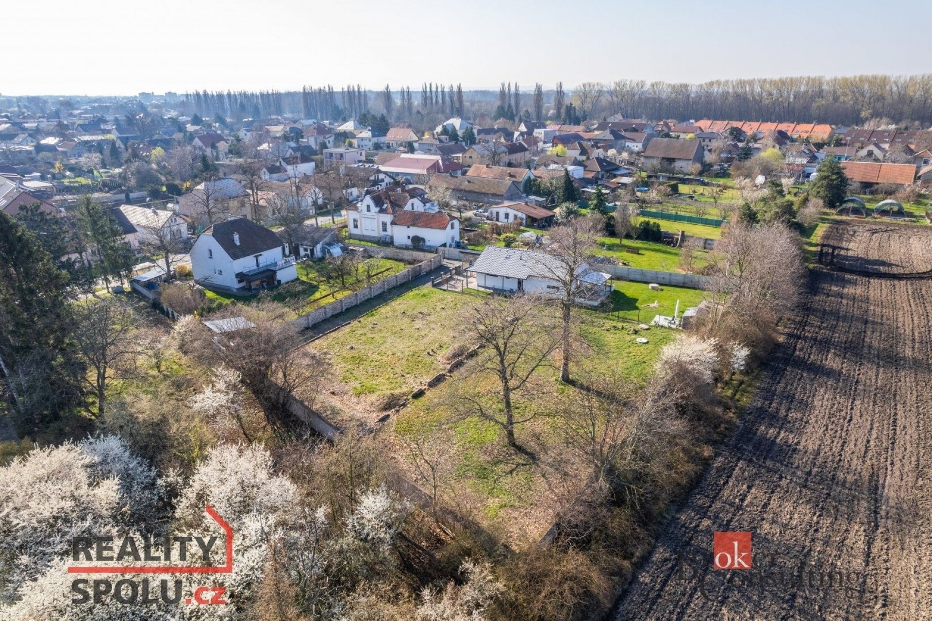 Prodej pozemek pro bydlení - Nádražní, Poděbrady, 1 879 m²