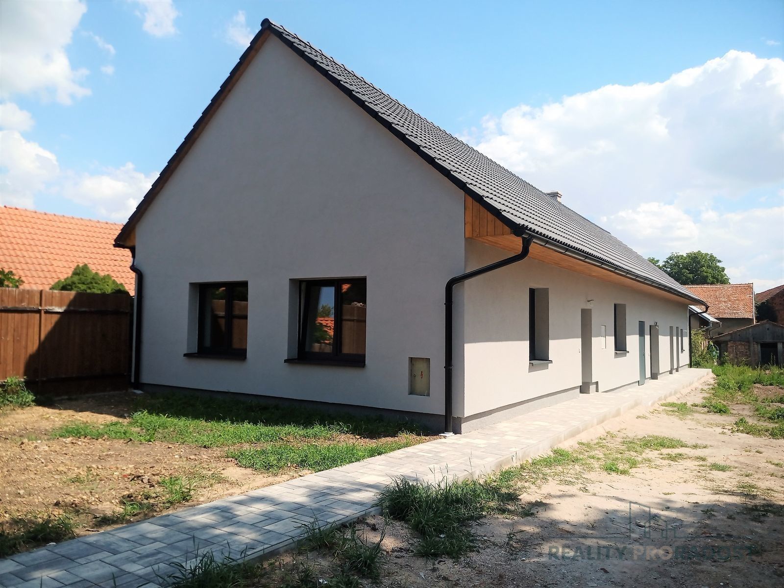 Rodinné domy, Zachrašťany, 140 m²