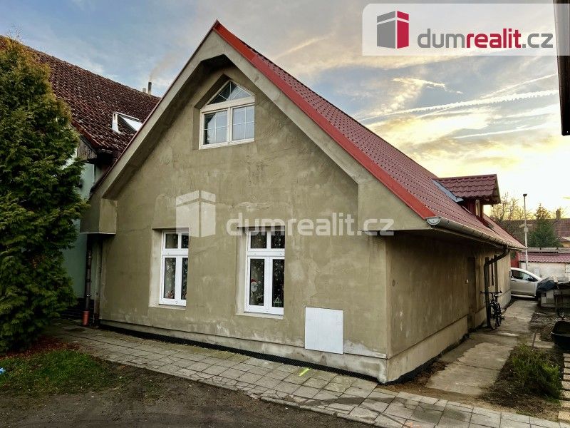 Rodinné domy, Moravní, Uherský Ostroh, 100 m²