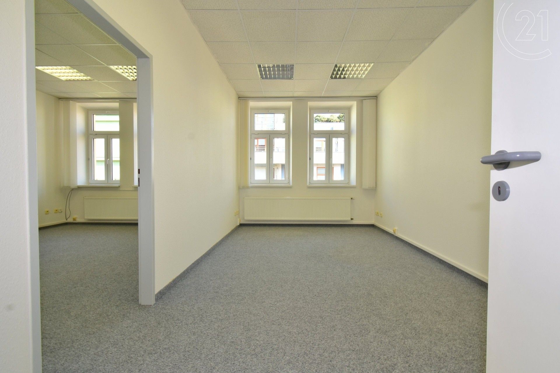 Pronájem kancelář - Marie Cibulkové, Praha, 60 m²