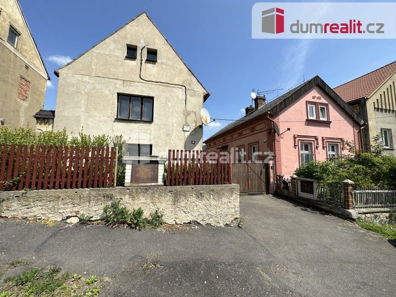Prodej rodinný dům - Prackovice nad Labem, 146 m²
