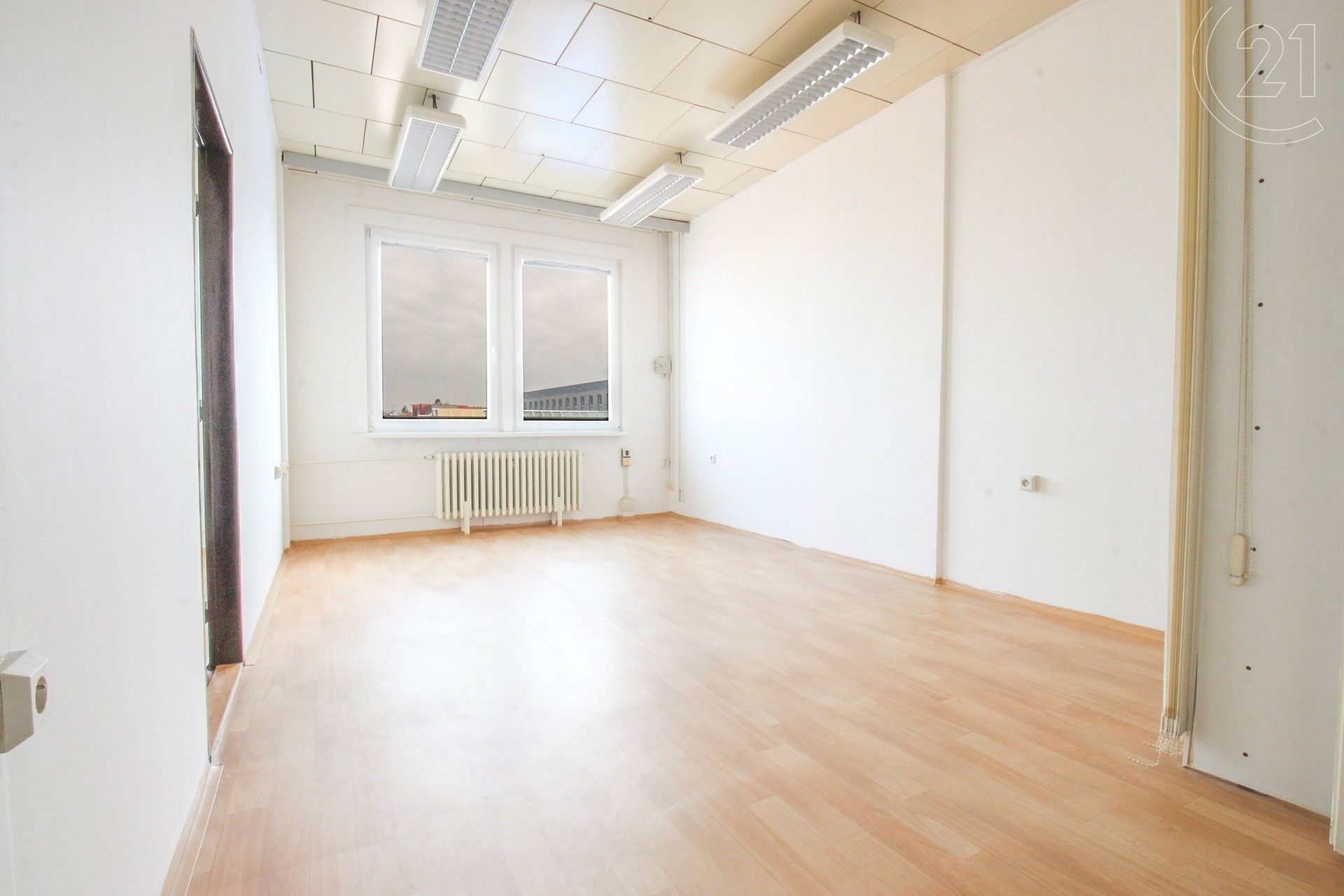 Pronájem kancelář - Šmahova, Slatina, Brno, 43 m²