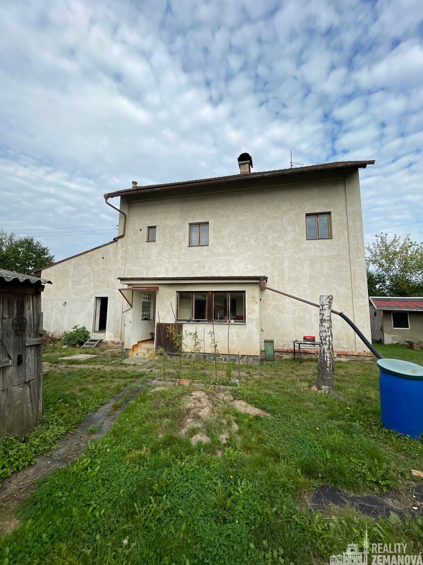 Rodinné domy, Močovice, 985 m²