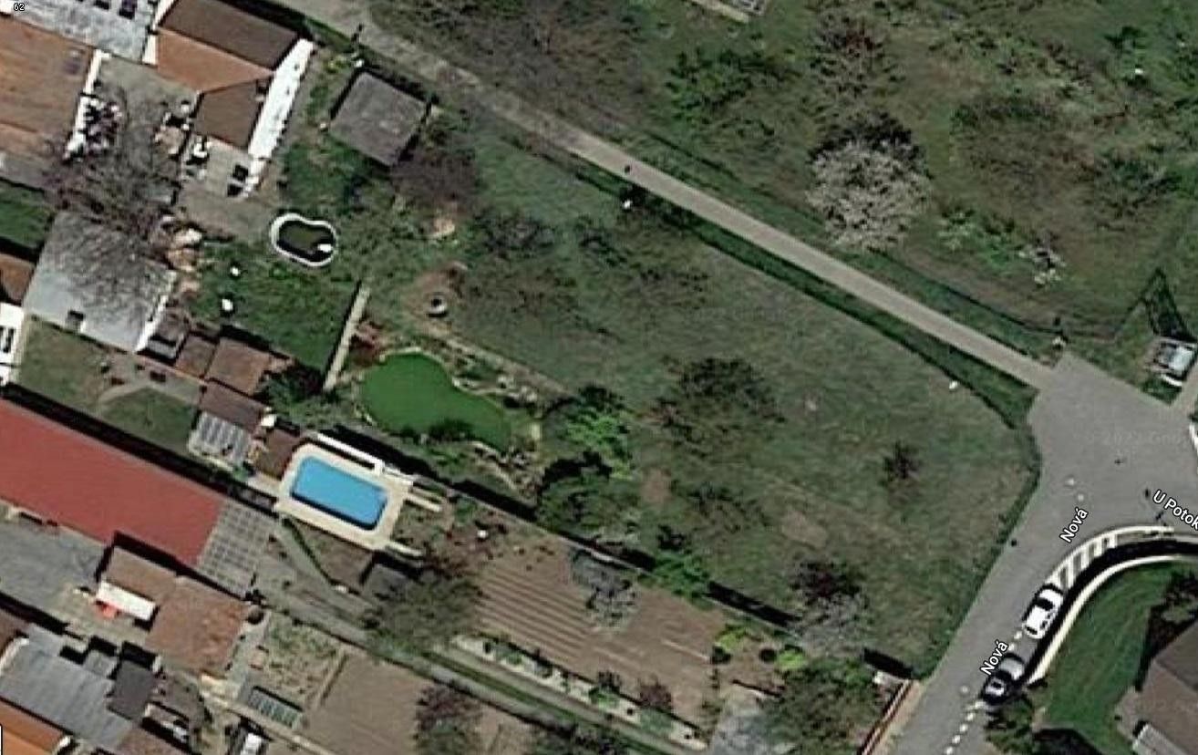 Prodej pozemek pro bydlení - U Potoka, Moravany, 1 218 m²
