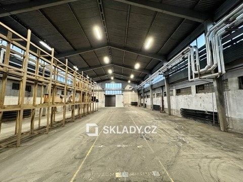 Pronájem sklad - Pardubice, Česko, 600 m²