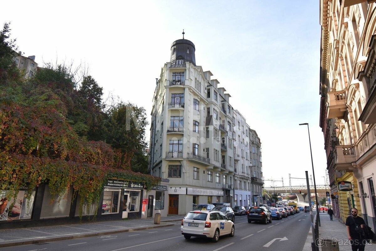 Pronájem byt 5+1 - Praha, 130 00, 214 m²
