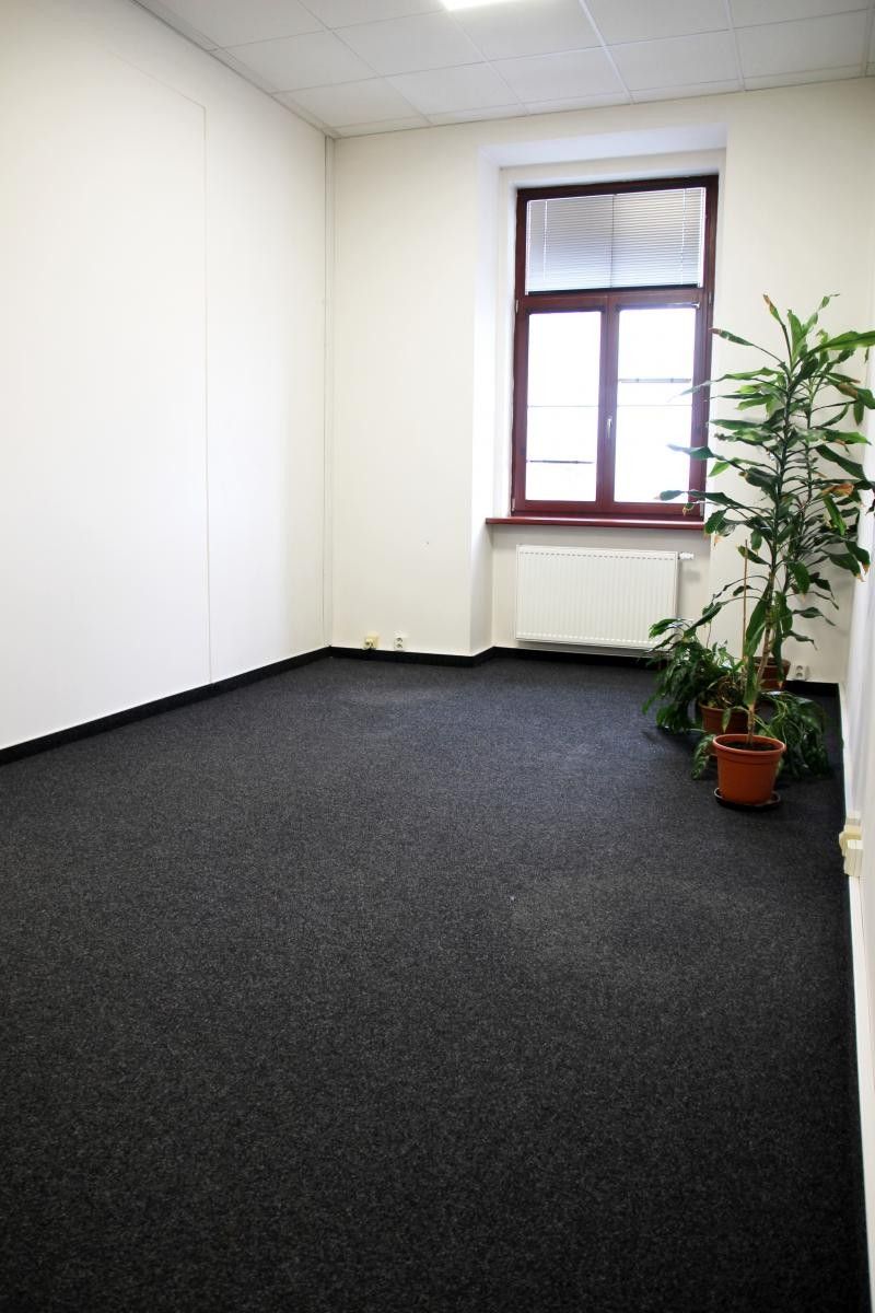 Pronájem kancelář - Bašty, Brno, 129 m²