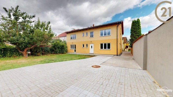 Prodej dům - Khodlova, Praha, Horní Počernice, Praha 20, 466 m²