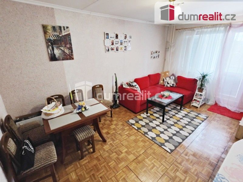 Prodej byt 2+1 - Chotutická, Praha, 52 m²