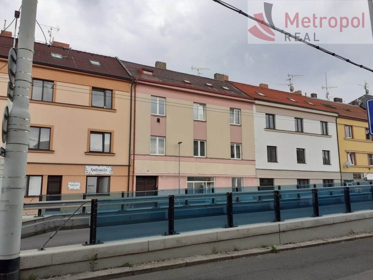 Prodej dům - Štrossova, Bílé Předměstí, Pardubice, Česko, 250 m²