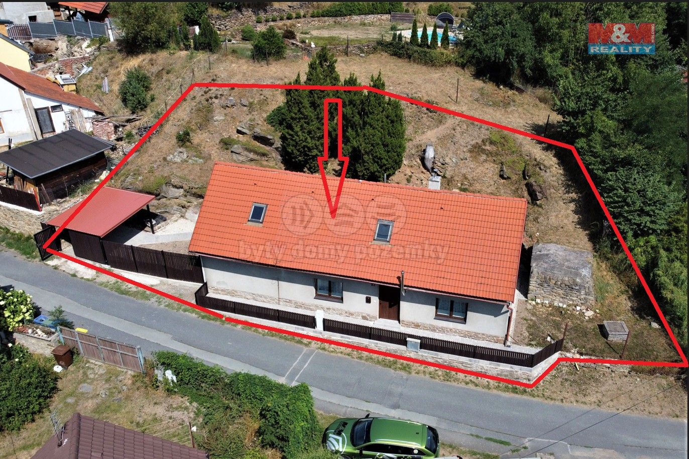 Prodej rodinný dům - Doubravčany, Zásmuky, 65 m²