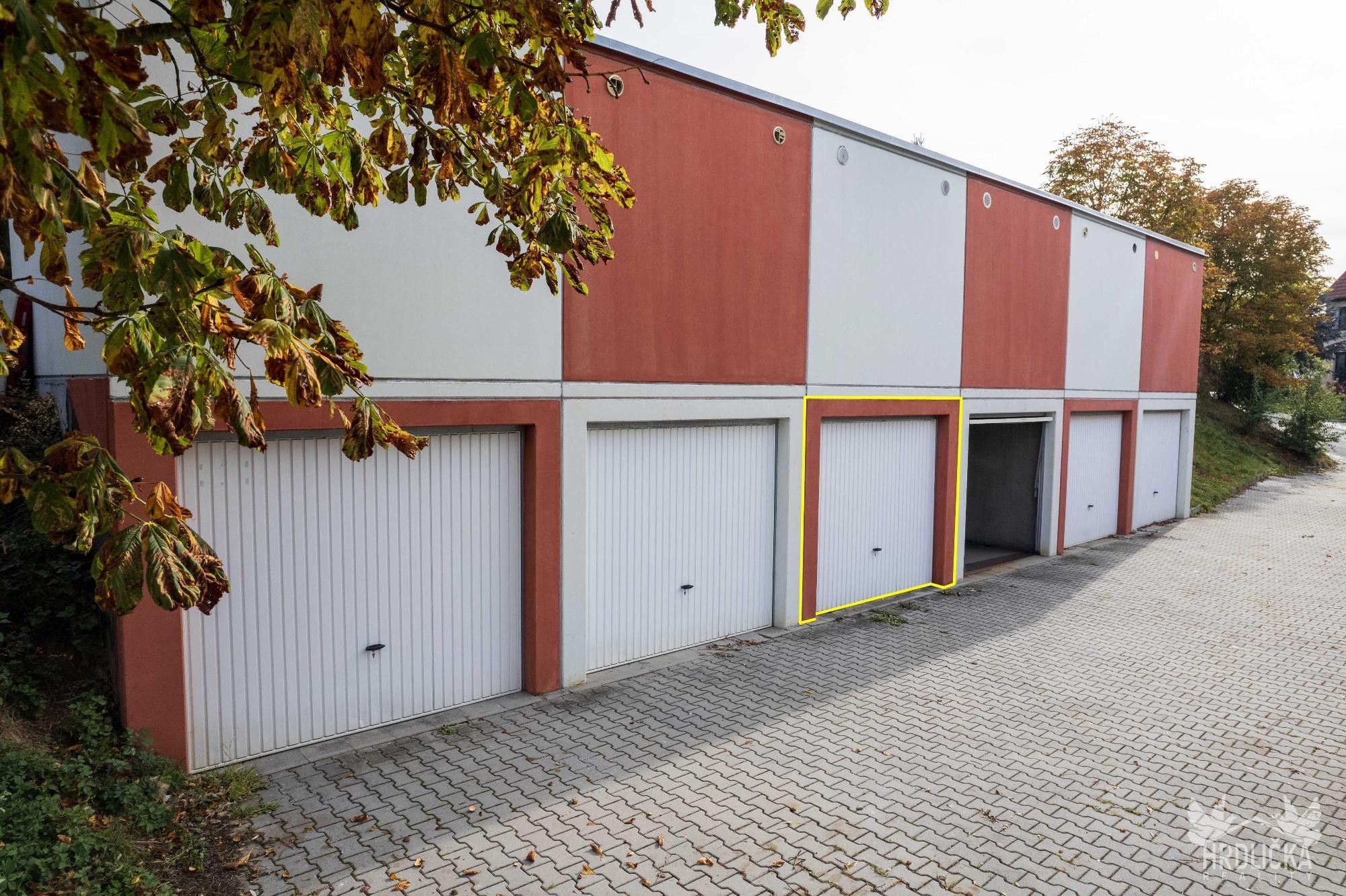 Prodej garáž - Přední Ptákovice, Strakonice, Česko, 18 m²