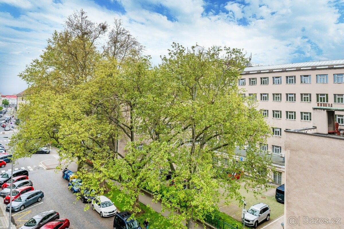 Prodej byt 2+kk - Hradec Králové, 500 02, 55 m²