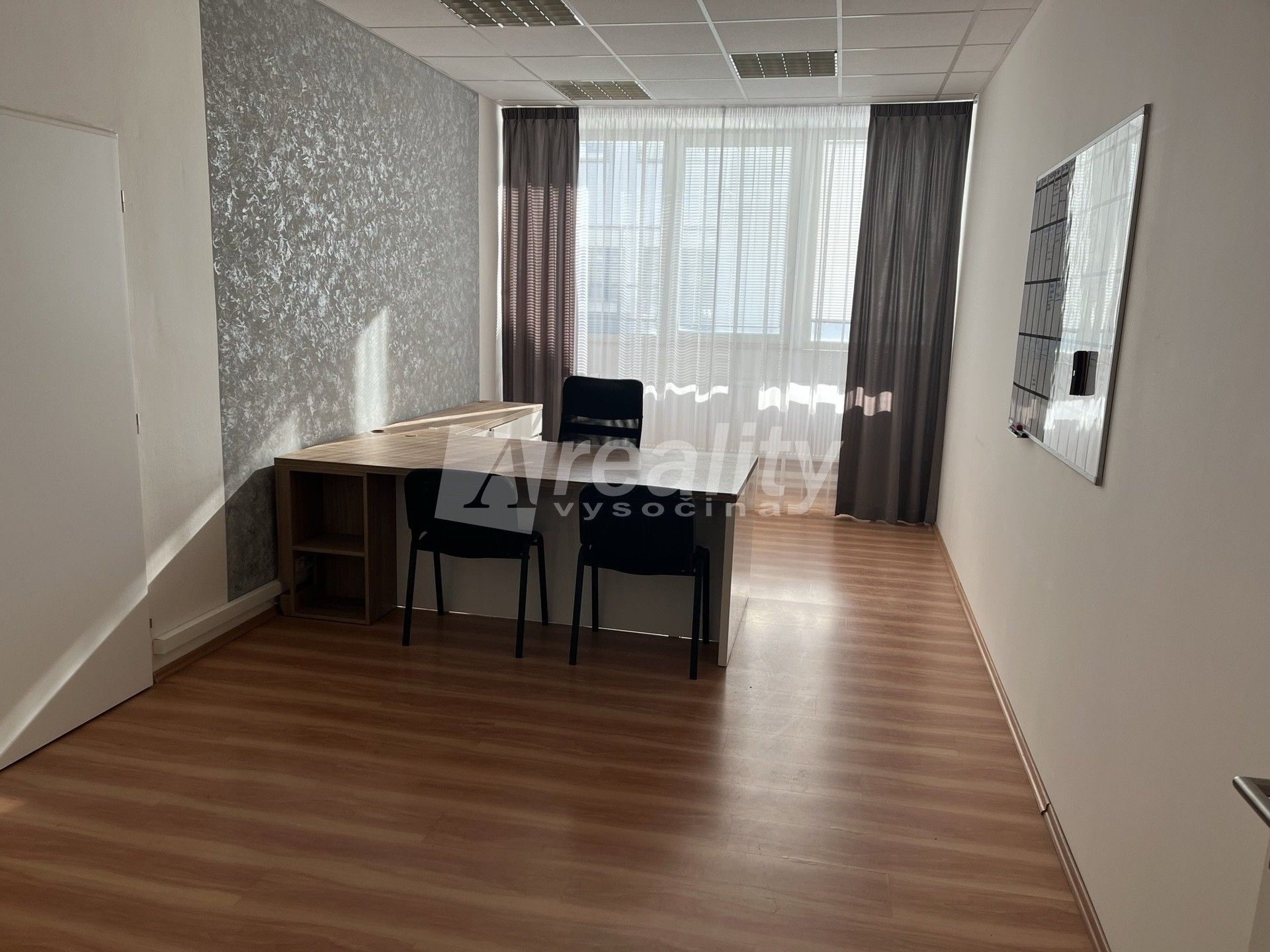 Pronájem kancelář - Chlumova, Jihlava, Česko, 55 m²
