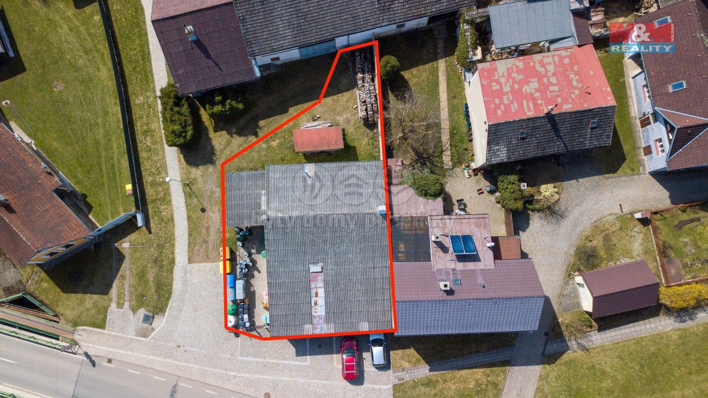 Prodej obchodní prostory - Soběslavská, Černovice, 205 m²