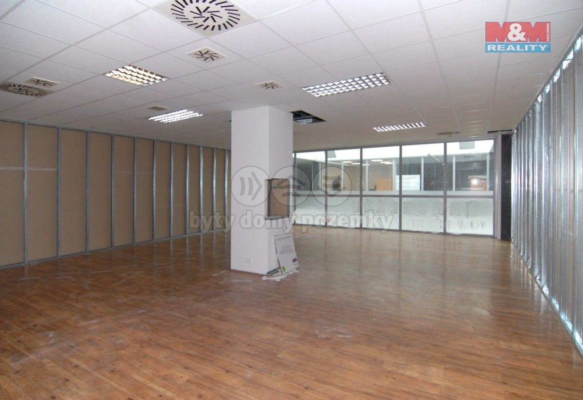 Pronájem kancelář - Masarykovo náměstí, Ostrava, 110 m²