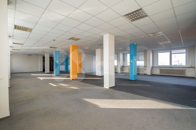 Kanceláře, tř. Kosmonautů, Olomouc, 1 200 m²