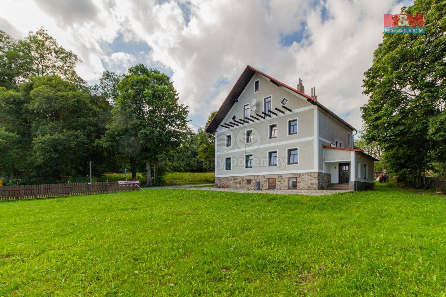 Rodinné domy, České Žleby, Stožec, 240 m²