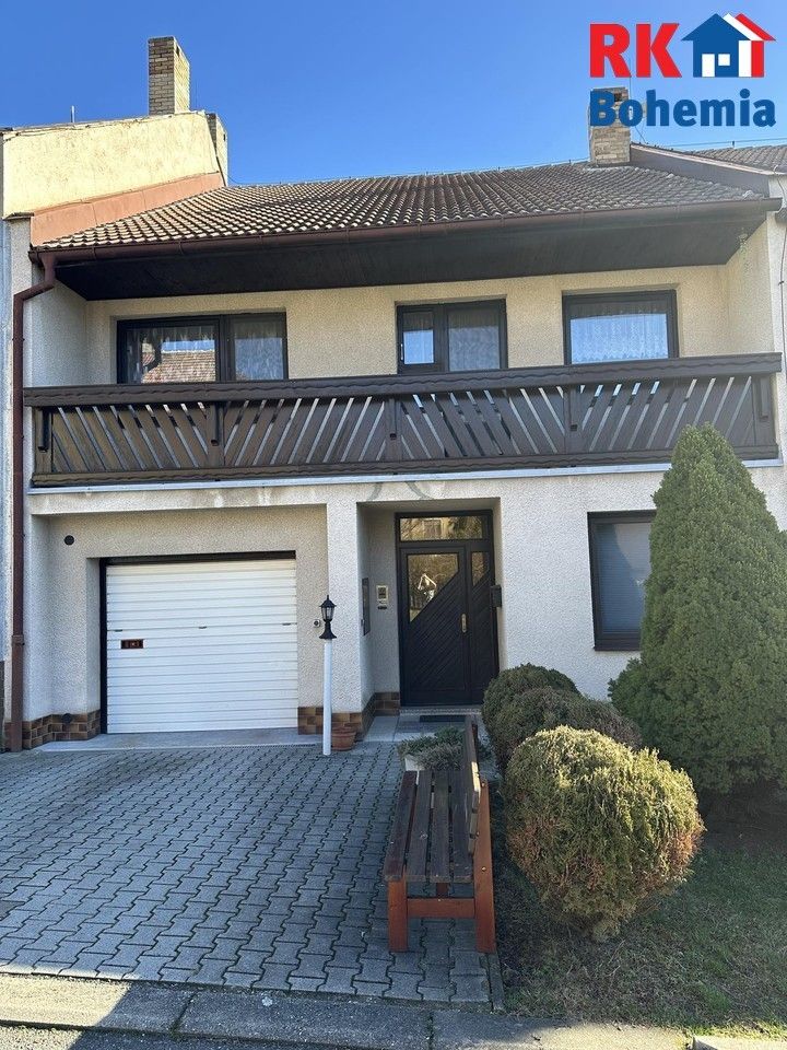 Rodinné domy, J. Š. Baara, Stochov, 320 m²
